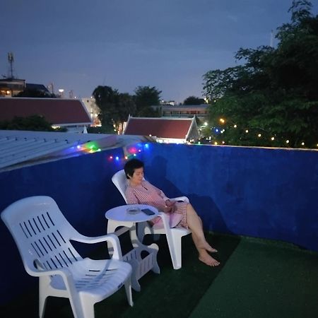 Sleepwith Me Hostel Bangkok Extérieur photo
