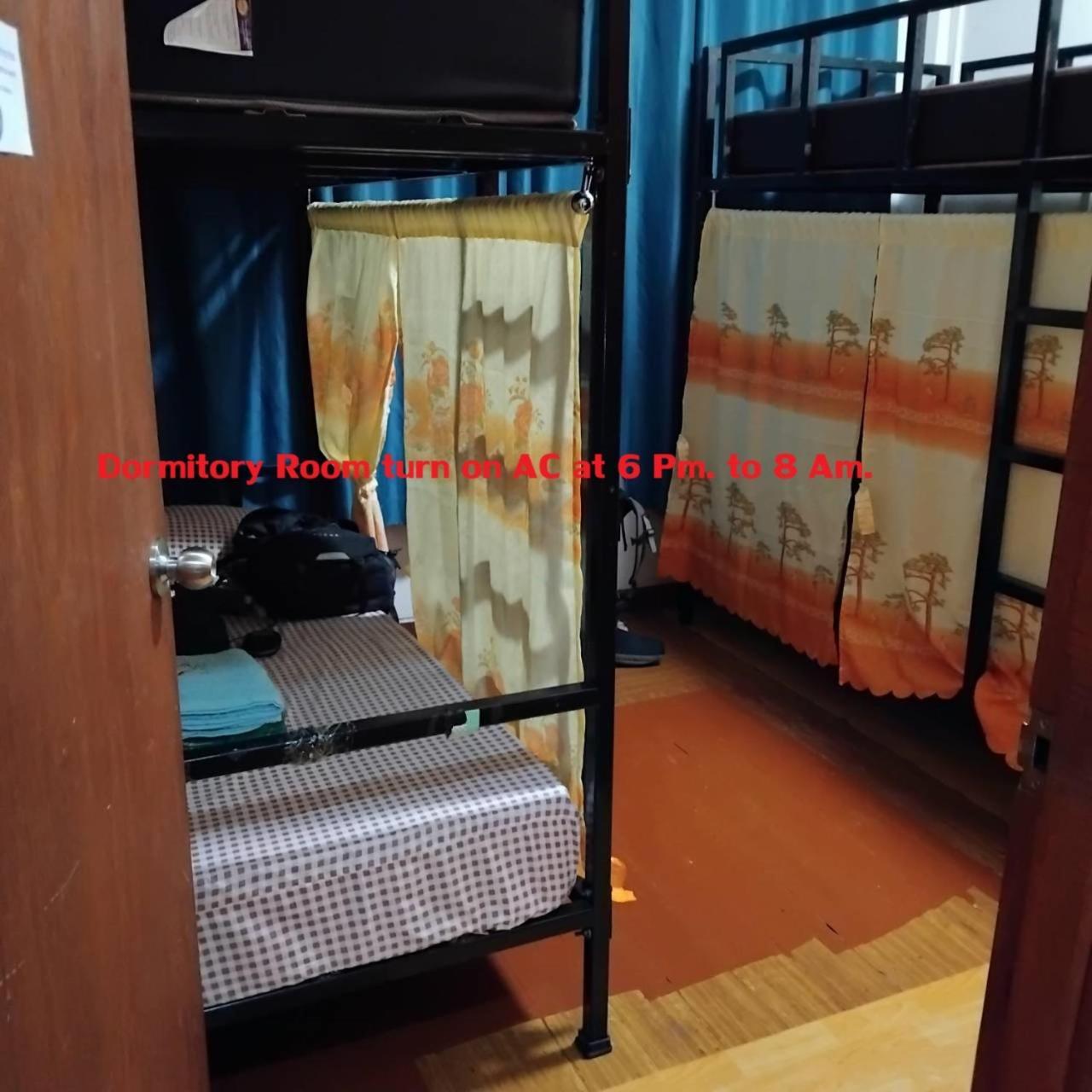 Sleepwith Me Hostel Bangkok Extérieur photo